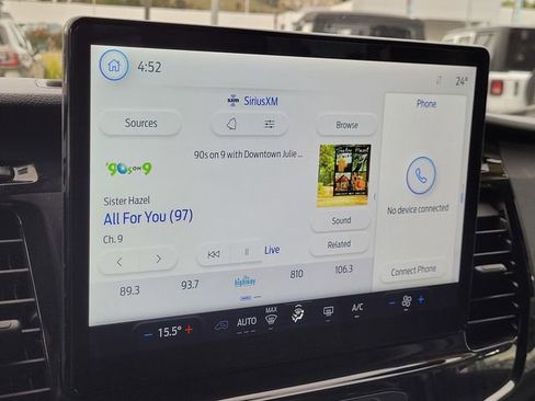 Used 2024 Ford Transit 350 XLT image 9