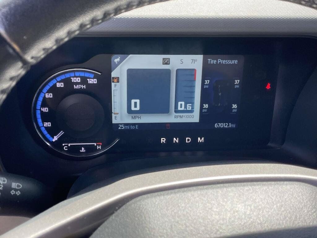 Used 2023 Ford Bronco Big Bend w/ Sasquatch Package AWD/4WD image 3