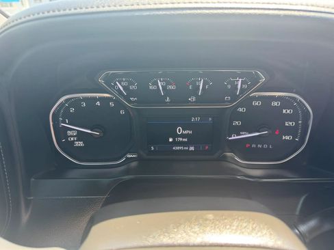 Used 2021 GMC Sierra 1500 Elevation w/ Driver Alert Package I image 17