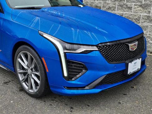 New 2026 Cadillac CT4 V image 13