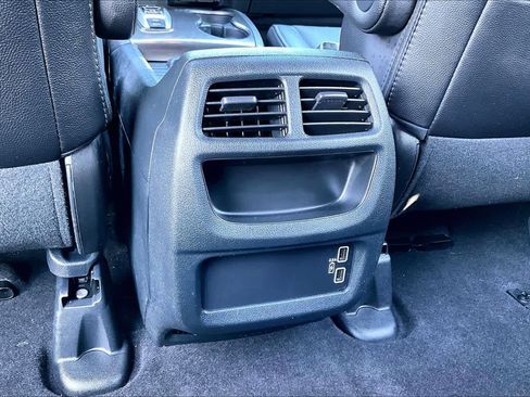 Used 2023 Honda Passport EX-L image 32