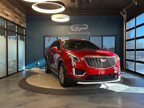Used 2024 Cadillac XT5 Premium Luxury w/ Technology Package AWD/4WD image 1