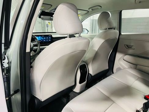 Used 2025 Hyundai Kona SEL image 23