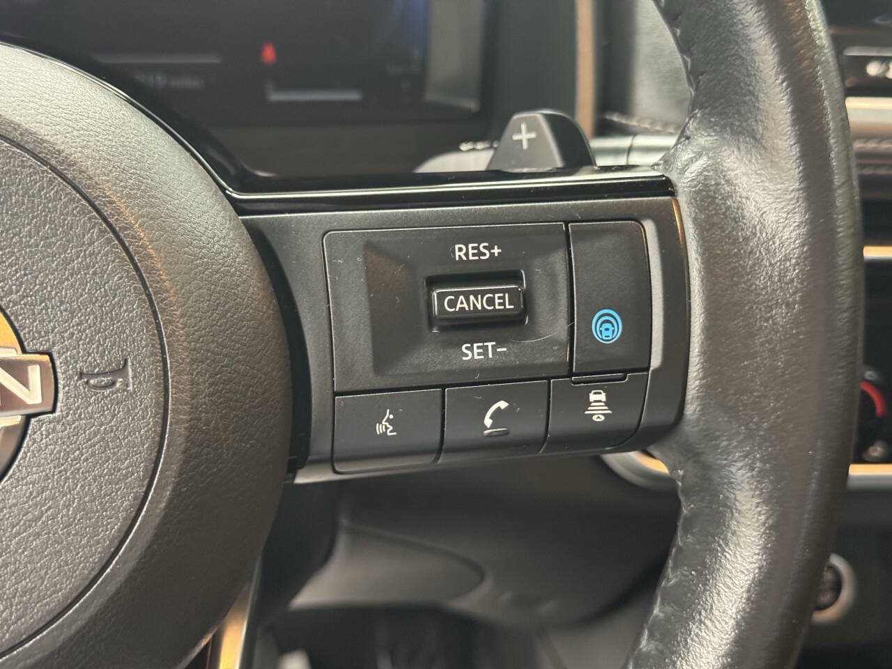 Used 2022 Nissan Rogue Platinum w/ Head-Up Display Package FWD image 22