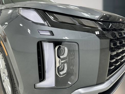 Certified 2024 Hyundai Palisade SEL FWD image 12