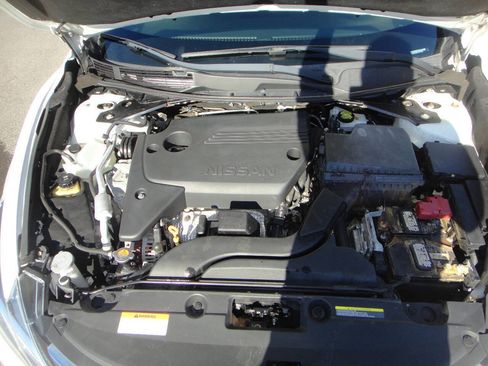 Used 2018 Nissan Altima 2.5 S w/ S Convenience Package image 14