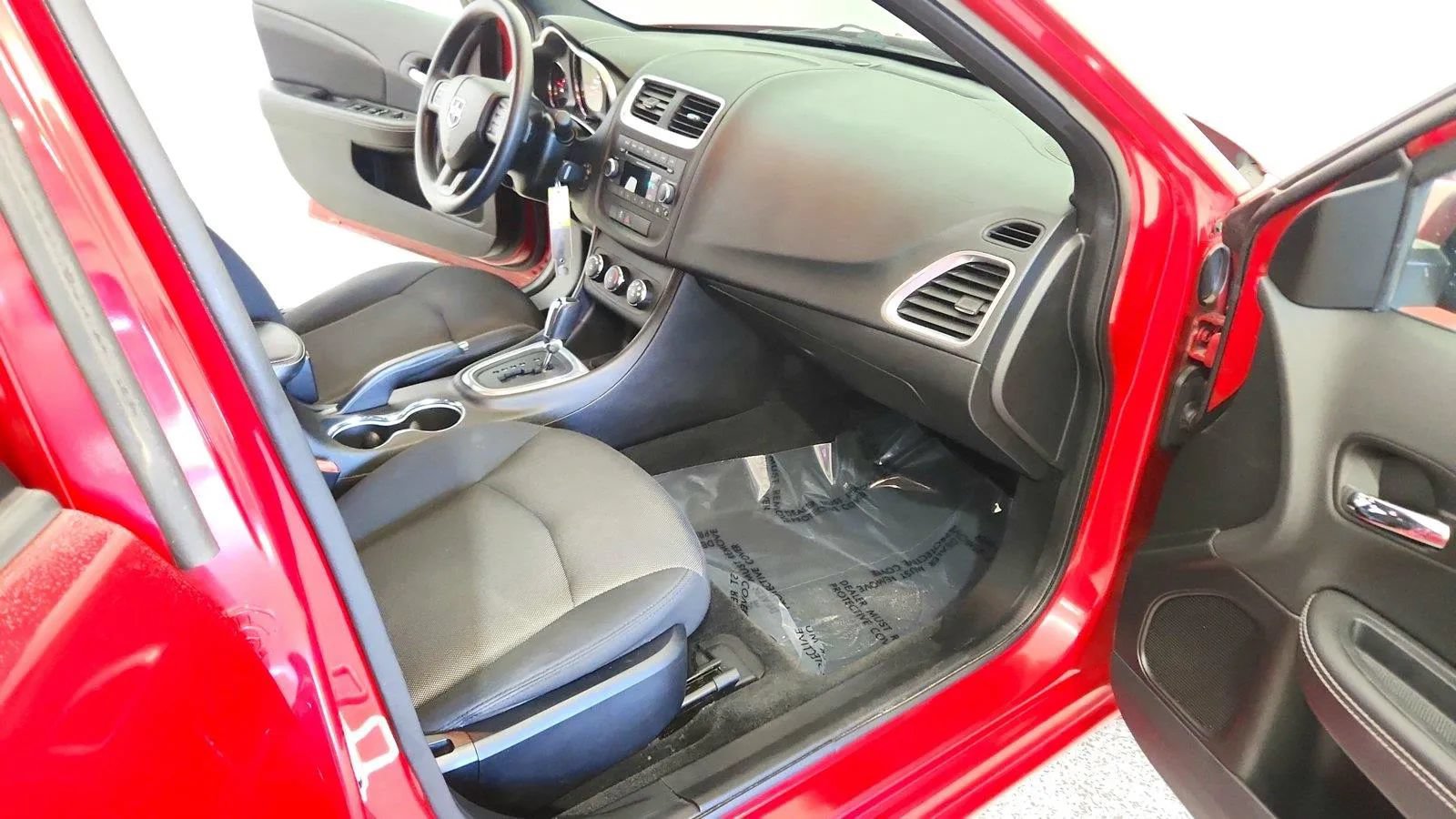 Used 2013 Dodge Avenger SE FWD image 27