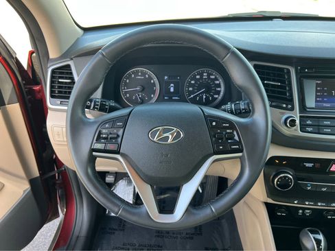 Used 2017 Hyundai Tucson Sport image 34