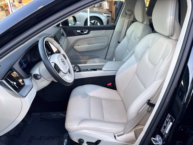 Used 2024 Volvo XC60 B5 Plus w/ Climate Package AWD/4WD image 20