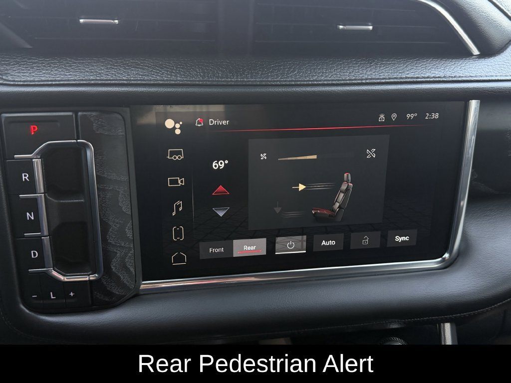Used 2023 GMC Yukon Denali RWD image 23