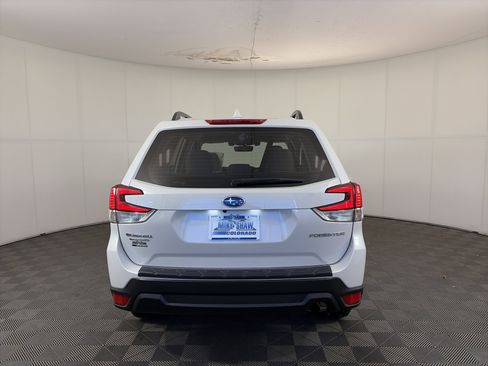 Used 2020 Subaru Forester Base w/ Alloy Wheel Package image 6