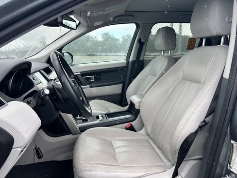 Used 2017 Land Rover Discovery Sport HSE AWD/4WD image 14