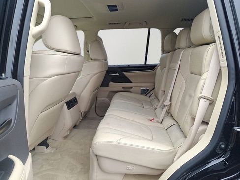 Used 2018 Lexus LX 570 4WD image 8