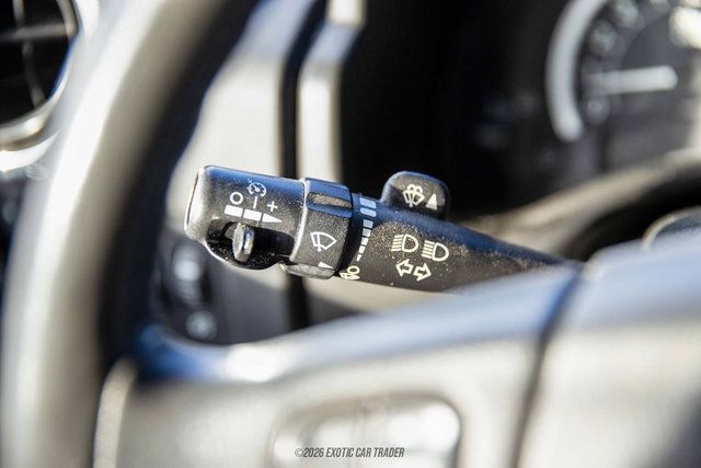 Used 2005 HUMMER H2 w/ Preferred Equipment Group AWD/4WD image 36