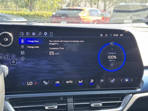 Used 2026 Chevrolet Equinox EV LT FWD image 19