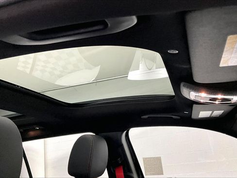 Used 2026 Mercedes-Benz GLB 35 AMG 4MATIC image 27