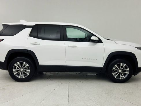 Used 2025 Chevrolet Equinox LT FWD image 9