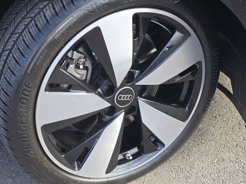 Certified 2025 Audi A5 2.0T Premium w/ Convenience Package image 16