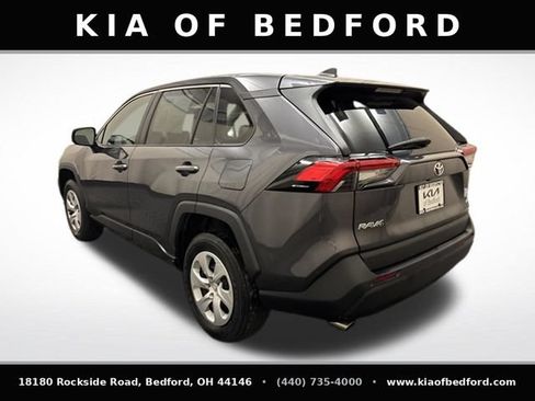Used 2023 Toyota RAV4 LE AWD/4WD image 8