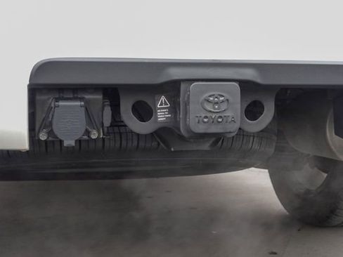 Used 2008 Toyota Sequoia Platinum image 10