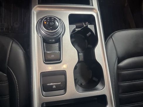 Used 2024 Ford Edge SEL w/ Convenience Package image 23