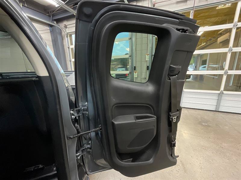 Used 2022 Chevrolet Colorado LT w/ Fleet Safety Package RWD image 19