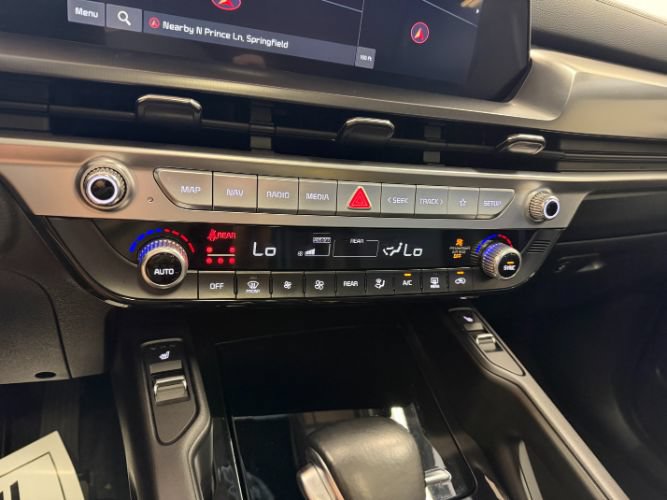 Used 2025 Kia Telluride S AWD/4WD image 18