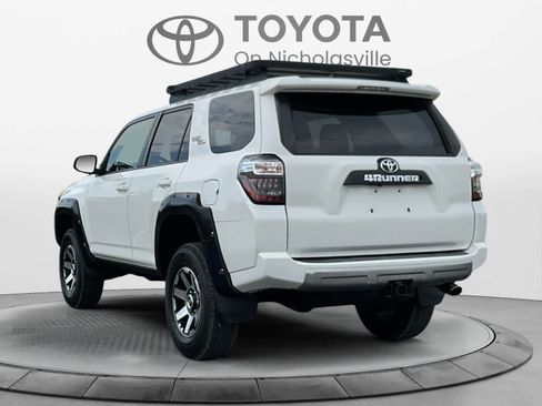 Used 2019 Toyota 4Runner TRD Off-Road Premium AWD/4WD image 3