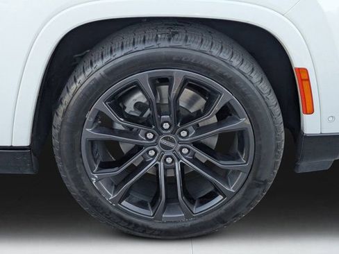 Used 2024 Jeep Grand Wagoneer L Series II w/ Quick Order Packagew 28T image 9