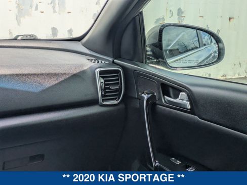 Used 2020 Kia Sportage S w/ S Premium Package FWD image 18