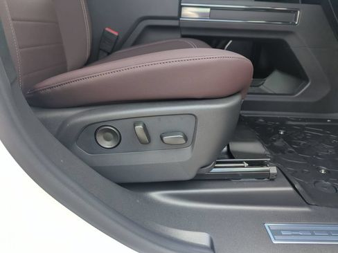 New 2026 GMC Hummer EV SUV AWD/4WD image 35