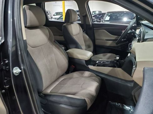 Used 2020 Hyundai Santa Fe SE FWD image 13