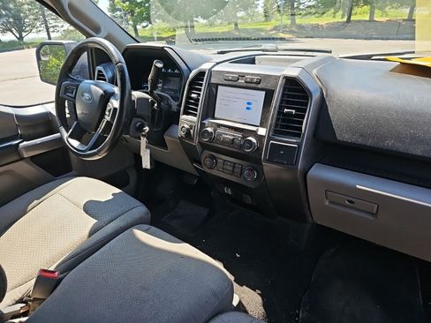 Used 2019 Ford F150 XLT w/ Equipment Group 302A Luxury AWD/4WD image 13