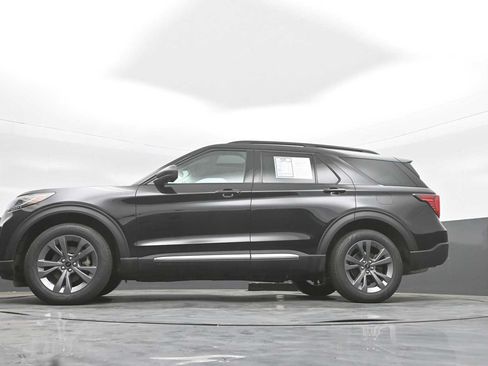 Used 2025 Ford Explorer Active w/ Active Comfort Package AWD/4WD image 24