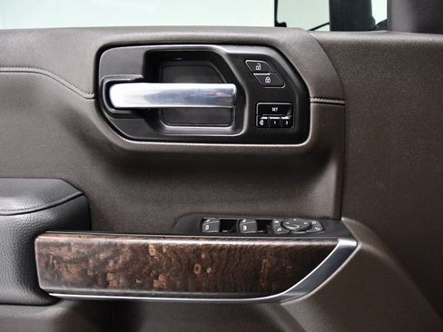 Used 2020 GMC Sierra 1500 Denali w/ Technology Package image 17