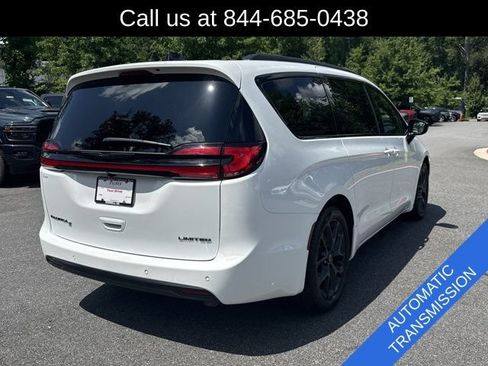 Certified 2026 Chrysler Pacifica Limited w/ S Appearance Package FWD image 5