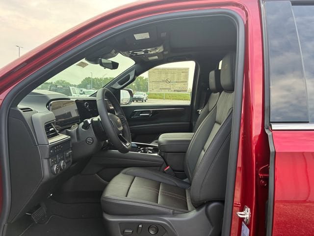 New 2026 Chevrolet Tahoe High Country w/ Sun And Tow Package AWD/4WD image 14