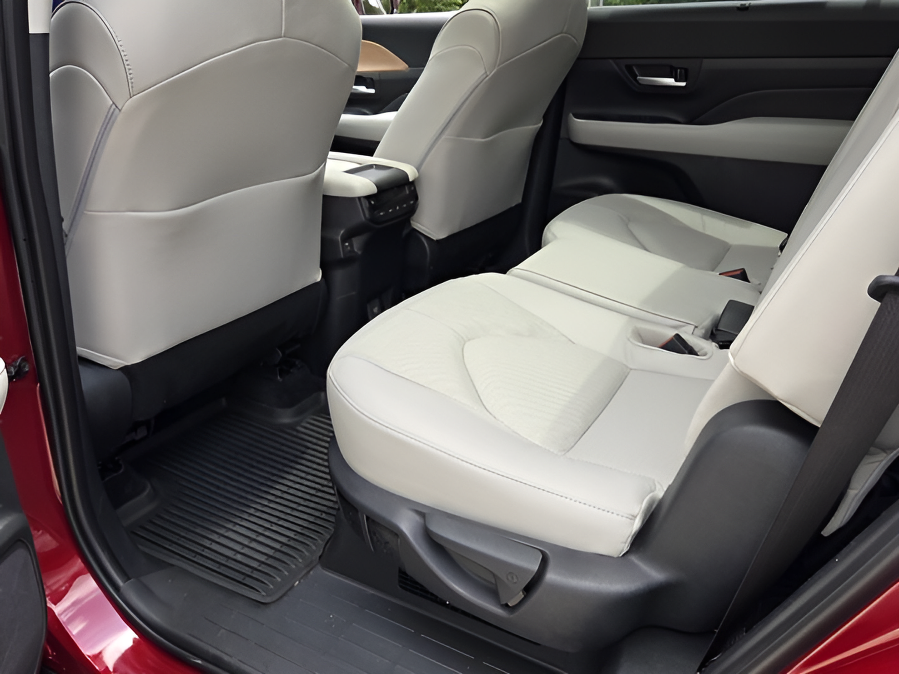 New 2026 Toyota Grand Highlander AWD Hybrid image 35