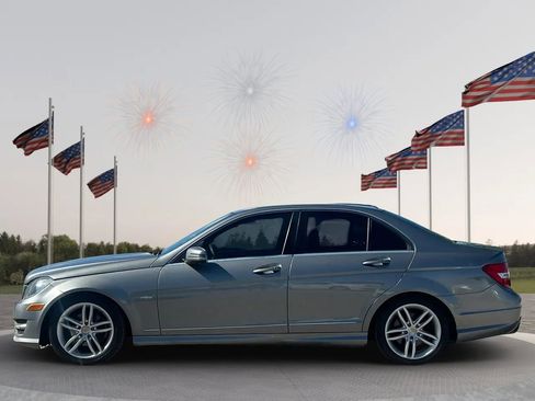 Used 2012 Mercedes-Benz C 250 Sedan image 4