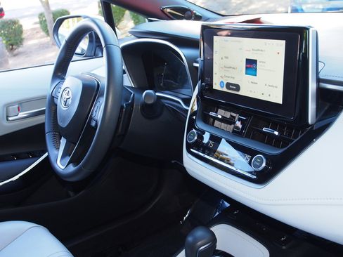 Used 2024 Toyota Corolla XSE image 10