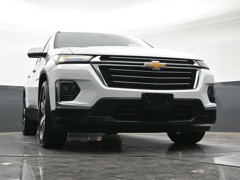 Certified 2023 Chevrolet Traverse LT w/ LT Premium Package AWD/4WD image 30