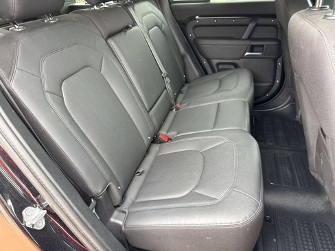 Used 2025 Land Rover Defender 110 S AWD/4WD image 31