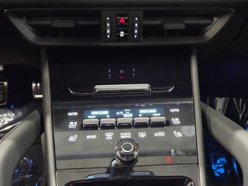 New 2026 Porsche Cayenne S AWD/4WD image 22