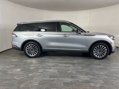 Used 2022 Lincoln Aviator Reserve image 4
