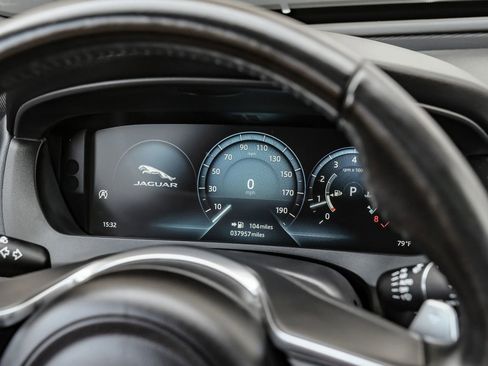 Used 2019 Jaguar XE S image 26