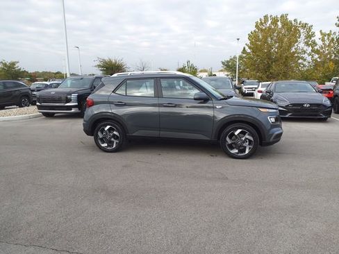Certified 2026 Hyundai Venue SEL FWD image 6