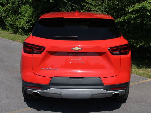 Used 2025 Chevrolet Blazer LT AWD/4WD image 6