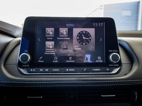 Used 2021 Nissan Rogue S image 42