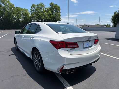 Used 2018 Acura TLX V6 w/ Technology Package FWD image 4