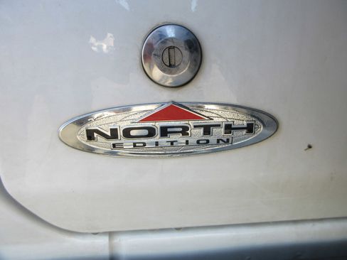 Used 2020 Jeep Wrangler Unlimited Sahara image 9